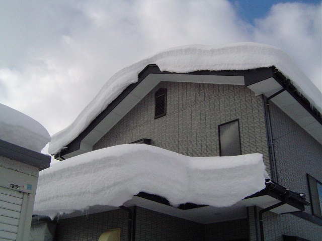 雪　屋根工事