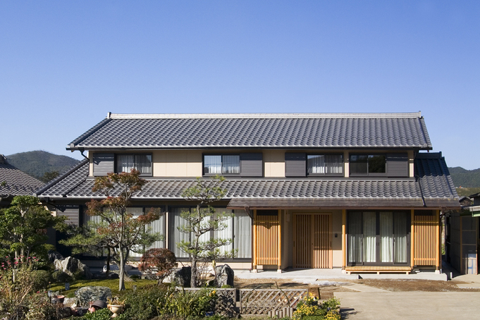 日本家屋　瓦屋根