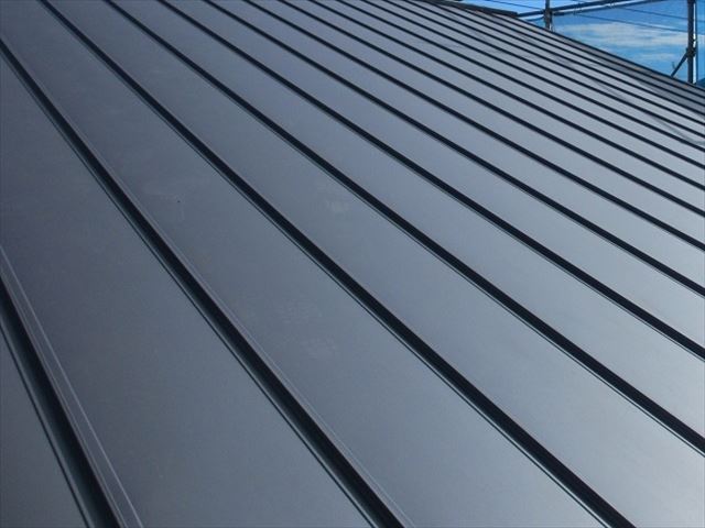 実際のところ ガルバリウム鋼板屋根ってどうなの 費用は 屋根 外壁サイディング 雨漏りの修理は クイック屋根工事